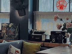 -84那年咖啡馆(李沧万达店)