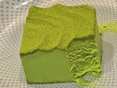 -théATRE CAKE 茶聚场(环球金融中心店)