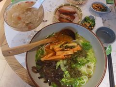 -百春原湖南牛肉粉(百联世纪店)