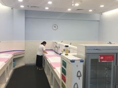 -龙格亲子游泳·水育早教运动中心(绿宝中心)