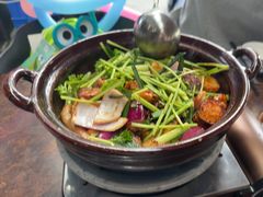 招牌鸡煲-凤兴鸡煲(宝安海雅店)
