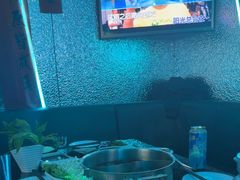 -唯爱KTV聚会餐厅(仙林东城汇店)