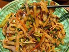 -包整·丝娃娃(一览甲秀楼风景店)