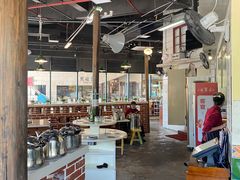 大堂-憨铁匠老火锅(龙岗万科里店)
