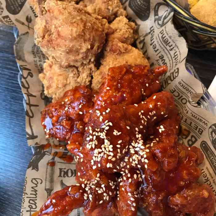 bhc炸鸡(649739)-"终于来吃了无数吃播里出现过的芝士球了. .