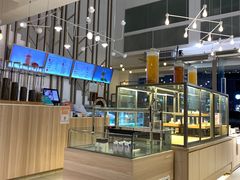 -顶东面包花园·生日蛋糕(世博店)