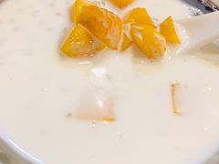 -广信牛奶甜品世家(台东店)