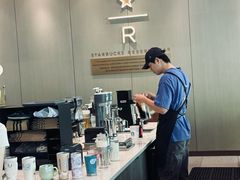 -星巴克臻选(深圳龙华红山天虹店)
