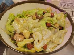 -霄汉牛三鲜湖北砂锅菜(万松园2店)
