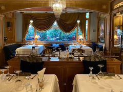 -火车头法国西餐厅