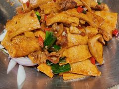 -湖南人家湘菜馆(镇江路店)