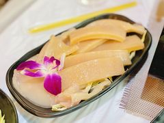 -鲜入围煮花胶鸡海鲜火锅