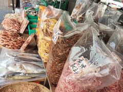 -霞涌市场海鲜摆卖区