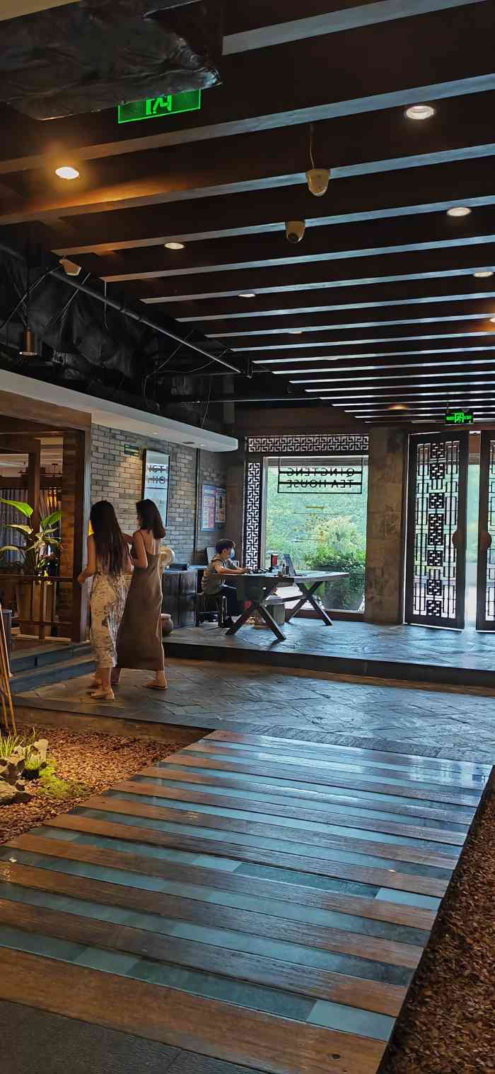 青藤茶馆(南山路店)-"说起杭州的茶楼,一般第一个就会想到她们家.