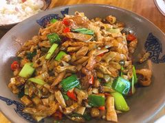 -湘聚南县土菜馆(龙山二路店)