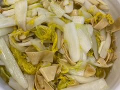 -吴记酱骨炖菜馆(康安路店)