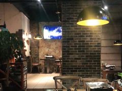 -何师烧烤Pro ·江湖川菜·小龙虾·精酿(太古里旗舰店)