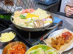 芝士满满部队火锅-Meet Sun韩式大排档(五一广场7MALL店)