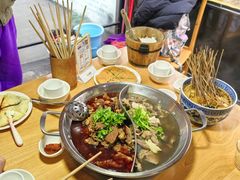 -大众跷脚牛肉馆·非遗传承单位(峨眉山店)