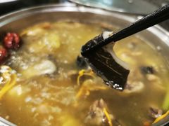 -丫丫汤膳打边炉(宏府408坊店)