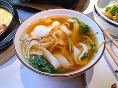 -鸣记脆皮烤鱼·海鲜烤鱼(三八广场店)