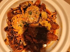 -肥肥虾庄·金牌油焖大虾(汉街SKP店)