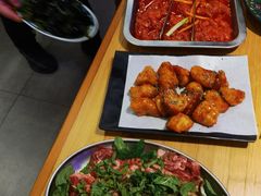 -洱火云南酸菜牛肉火锅(石景山当代商城店)