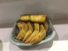 -老新隆牛肉锅贴(新街口店)