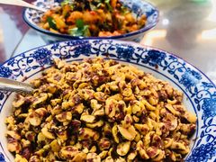 熟花生碎-回辉登偰氏面片(东莲花美食街店)