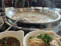 -老来福·非遗酸汤兔(凯旋路店)