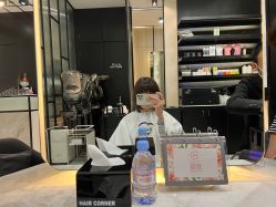 -HAIR CORNER