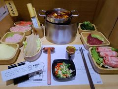 -独食火锅·半米屋台(直营总店)