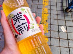 -赵一鸣零食(广州荔湾路店)