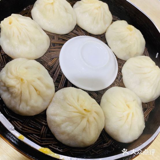 胡劲松汤包