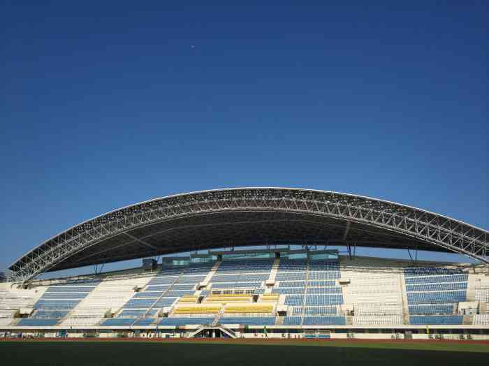 珠海体育中心体育场-"珠海的体育中心,留下许多回忆,当初在这里.