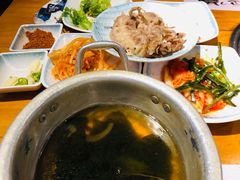 -唯成•韩国炭火烤肉 유성고기