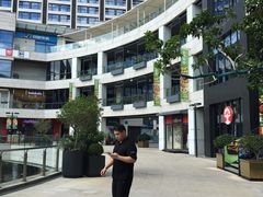 -浦江城市生活广场(江月路店)