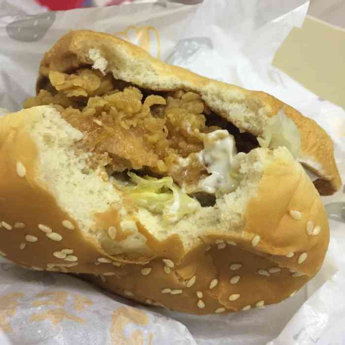 华莱士·炸鸡汉堡(西丽店)-"离我家非常近,吃完了在366大街散个步再.