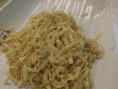 -灵芝妹子海鲜米线(香炉礁山姆店)