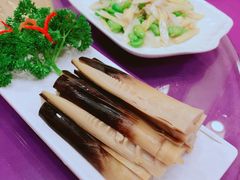 手剥嫩笋-西江美食舫·江西菜(健德桥店)