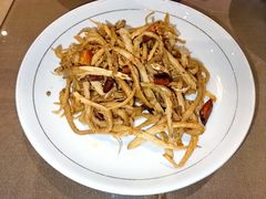 -湖泉水云间餐厅·弥勒地道菜(B座店)