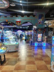 -卡通尼乐园·生日会(烟台永旺店)