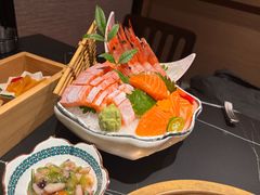 -山川小町·极番烧肉(新地假日广场店)