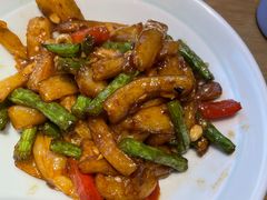 -蜜桃餐厅·伴山(绿宝广场店)