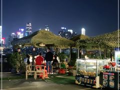 -冰冰龙虾·江湖菜·花园江景餐厅