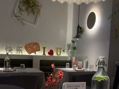 -春树下·树屋花房西餐厅(罍街AS1980店)