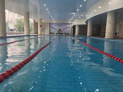 -格易美游泳馆健身房(新昆仑店)