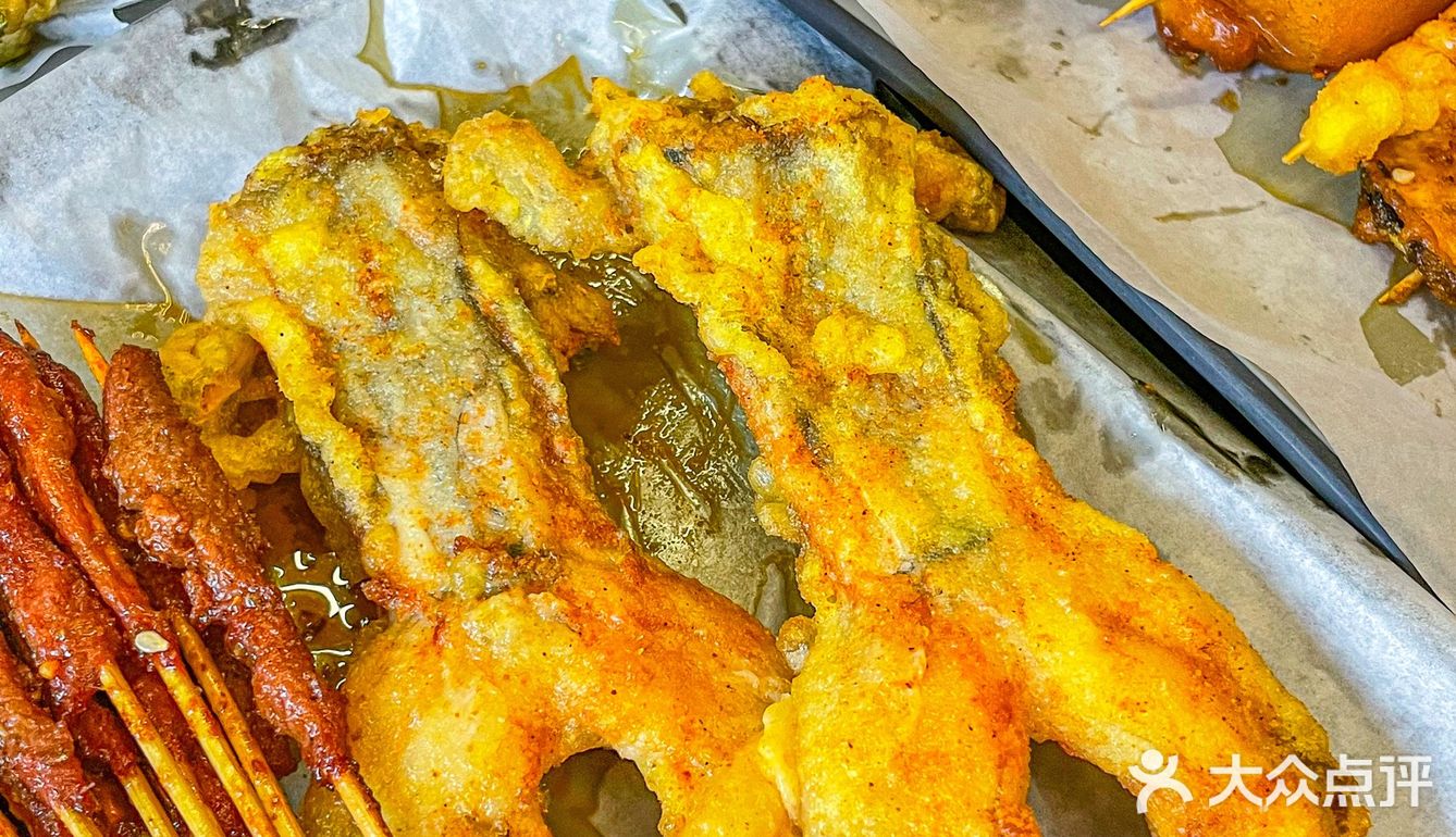 谁能拒绝这家有高达的宝藏炸串🍢呢‼️