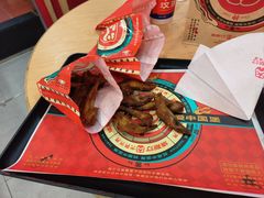 -塔斯汀中国汉堡(徐汇汇京广场店)