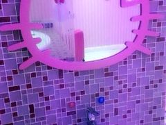 天鹅恋情侣主题酒店(积玉桥店)-天鹅恋主题酒店(积玉桥地铁站店)